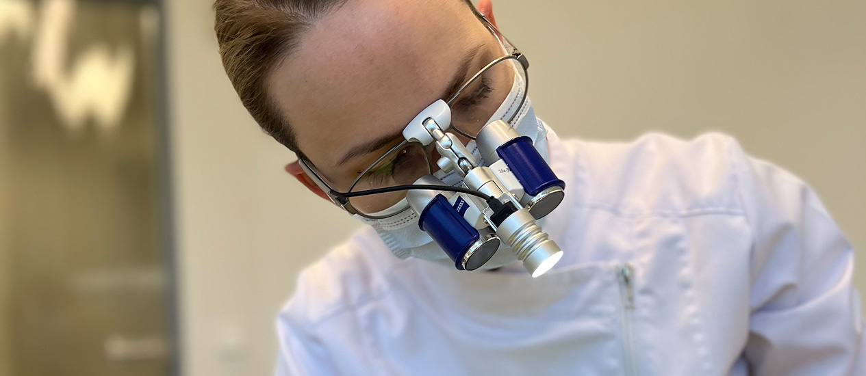 Lupenbrille, Zahnarzt Stuttgart